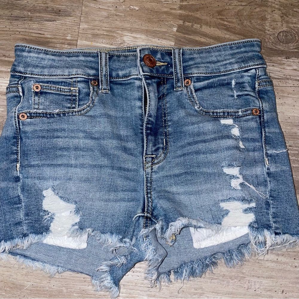 Aeo distressed 5 pocket short cut offs sz 0